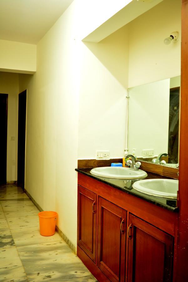 Social Rehab Downtown Hostel Бангалор Екстериор снимка