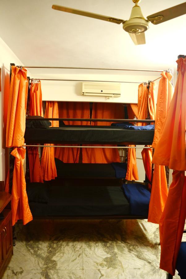 Social Rehab Downtown Hostel Бангалор Екстериор снимка